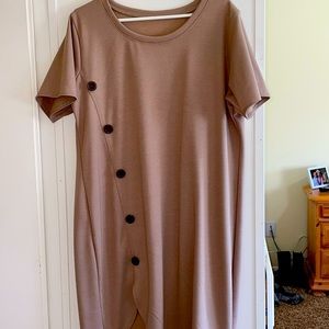 2 dresses. Thick material. Good for colder weather. Never worn. Size: 2X